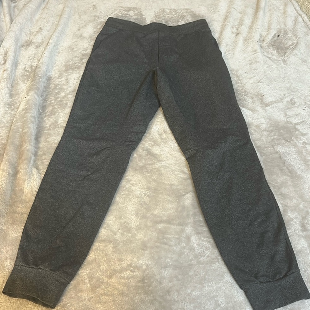 Lululemon men’s intent jogger in heathered black